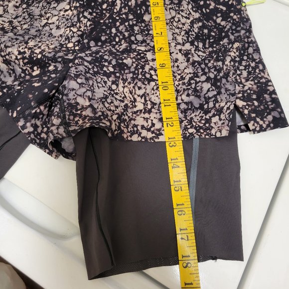 COPY - Lululemon 2-in-1 SHR Short 6" - Picture 11 of 11